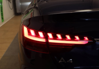 Подержанный автомобиль Audi A4 Sedan 2020 года (28 фото)