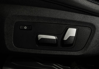 Подержанный автомобиль BMW X4 2020 года (16 фото)