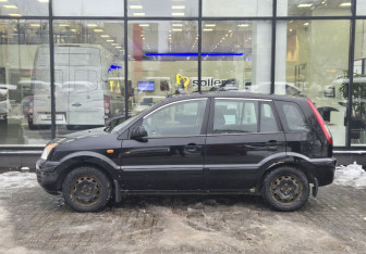 Подержанный автомобиль Ford Fusion 2011 года (5 фото)