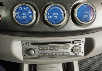 Подержанный автомобиль Mitsubishi L200 2008 года (14 фото)