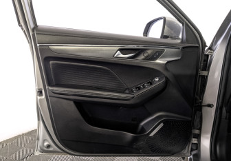 Подержанный автомобиль Haval Jolion 2022 года (19 фото)