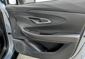 Подержанный автомобиль Changan UNI-T 2023 года (25 фото)