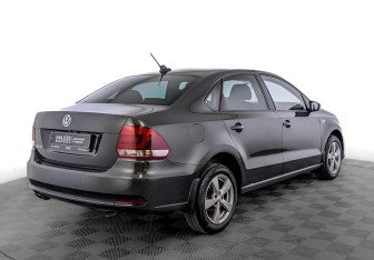 Подержанный автомобиль Volkswagen Polo Sedan 2018 года (5 фото)