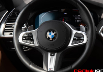 Подержанный автомобиль BMW X4 2024 года (12 фото)