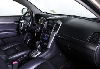 Подержанный автомобиль Chevrolet Captiva 2007 года (10 фото)