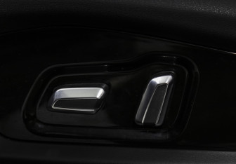 Подержанный автомобиль Omoda C5 2024 года (17 фото)