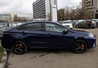 Подержанный автомобиль Omoda S5 GT 2023 года (3 фото)