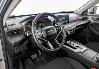 Подержанный автомобиль Haval Jolion 2022 года (16 фото)