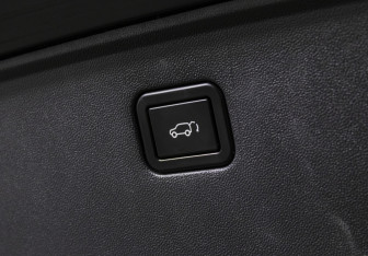 Подержанный автомобиль Changan UNI-S 2024 года (22 фото)