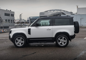 Подержанный автомобиль Land Rover Defender Suv 2021 года (8 фото)