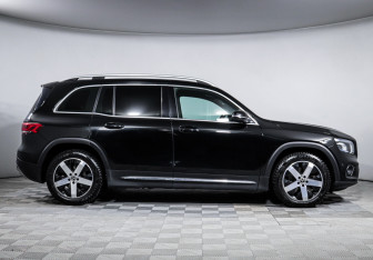 Подержанный автомобиль Mercedes-Benz GLB 2020 года (4 фото)