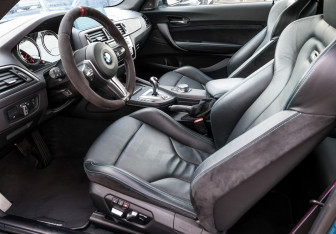 Подержанный автомобиль BMW M2 2021 года (16 фото)