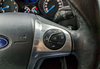 Подержанный автомобиль Ford Focus Wagon 2014 года (27 фото)