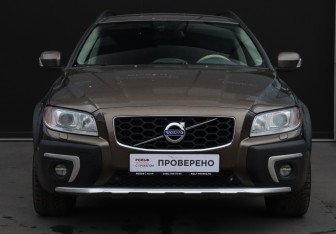 Подержанный автомобиль Volvo XC70 2014 года (2 фото)