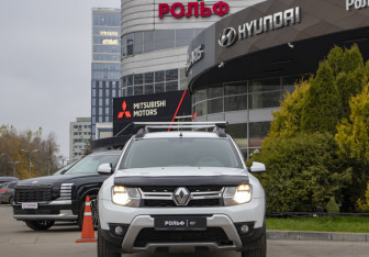 Подержанный автомобиль Renault Duster 2020 года (2 фото)