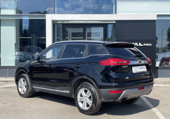 Подержанный автомобиль Geely Atlas 2020 года (7 фото)
