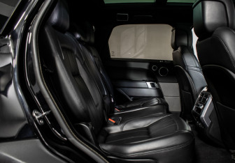 Подержанный автомобиль Land Rover Range Rover Sport 2018 года (9 фото)