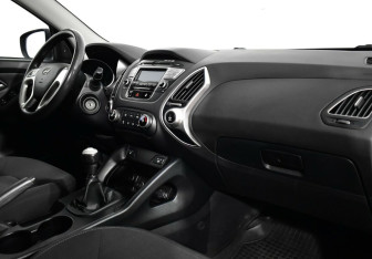Подержанный автомобиль Hyundai ix35 2013 года (5 фото)