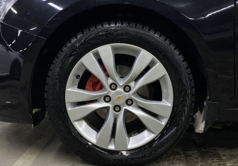 Подержанный автомобиль Chevrolet Cruze Sedan 2010 года (9 фото)