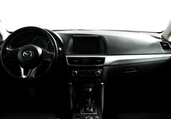 Подержанный автомобиль Mazda CX-5 2015 года (11 фото)