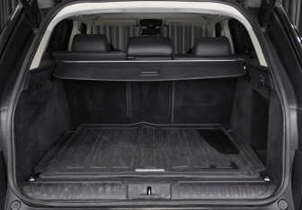 Подержанный автомобиль Land Rover Range Rover Sport 2016 года (6 фото)