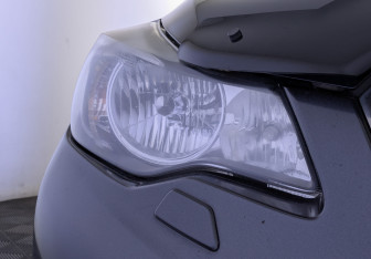Подержанный автомобиль Subaru XV 2013 года (11 фото)