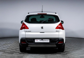 Подержанный автомобиль Peugeot 3008 2011 года (7 фото)