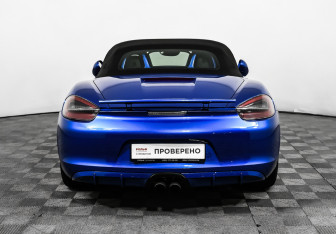 Подержанный автомобиль Porsche Boxster 2015 года (6 фото)