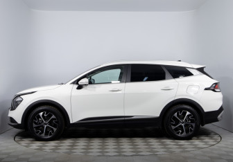 Подержанный автомобиль Kia Sportage 2023 года (8 фото)
