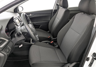 Подержанный автомобиль Hyundai Solaris Sedan 2020 года (20 фото)