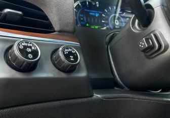 Подержанный автомобиль Cadillac Escalade Suv 2018 года (20 фото)