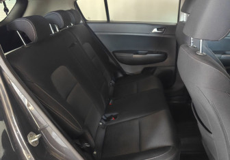 Подержанный автомобиль Kia Sportage 2018 года (11 фото)