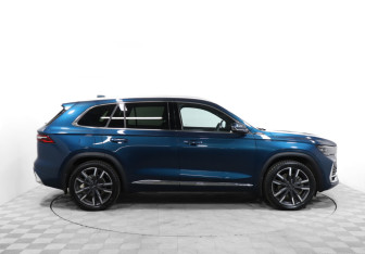 Подержанный автомобиль Geely Monjaro 2023 года (4 фото)