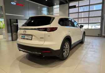 Подержанный автомобиль Mazda CX-9 2018 года (4 фото)