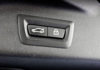 Подержанный автомобиль BMW X7 2020 года (26 фото)