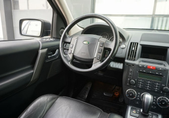 Подержанный автомобиль Land Rover Freelander 2008 года (13 фото)