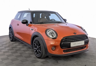 Подержанный автомобиль MINI Hatch 2021 года (3 фото)