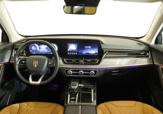 Подержанный автомобиль Hongqi HS5 2023 года (12 фото)