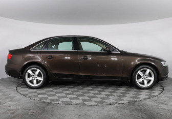 Подержанный автомобиль Audi A4 Sedan 2013 года (4 фото)
