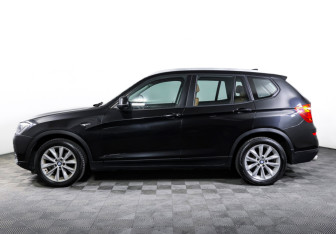 Подержанный автомобиль BMW X3 2017 года (8 фото)