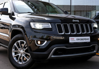 Подержанный автомобиль Jeep Grand Cherokee 2016 года (25 фото)