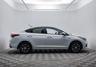 Подержанный автомобиль Hyundai Solaris Sedan 2017 года (4 фото)