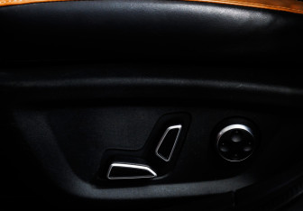 Подержанный автомобиль Changan UNI-V 2023 года (15 фото)