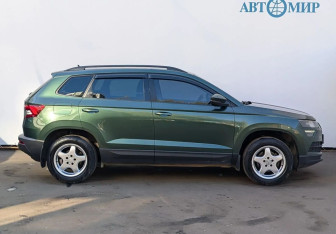 Подержанный автомобиль Skoda Karoq 2021 года (4 фото)