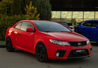 Подержанный автомобиль Kia Forte Coupe 2013 года (2 фото)