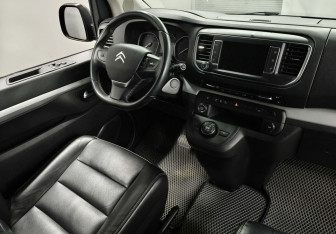 Подержанный автомобиль Citroen SpaceTourer 2021 года (10 фото)