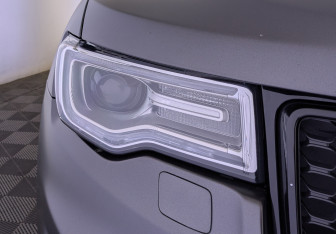 Подержанный автомобиль Jeep Grand Cherokee 2021 года (11 фото)