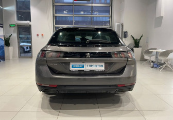 Подержанный автомобиль Peugeot 508 Wagon 2019 года (5 фото)