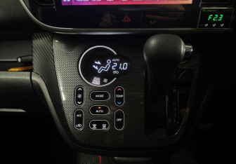 Подержанный автомобиль Nissan Dayz Roox 2016 года (16 фото)