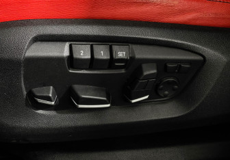 Подержанный автомобиль BMW X6 M 2015 года (15 фото)